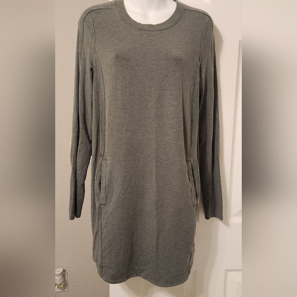 Athleta top